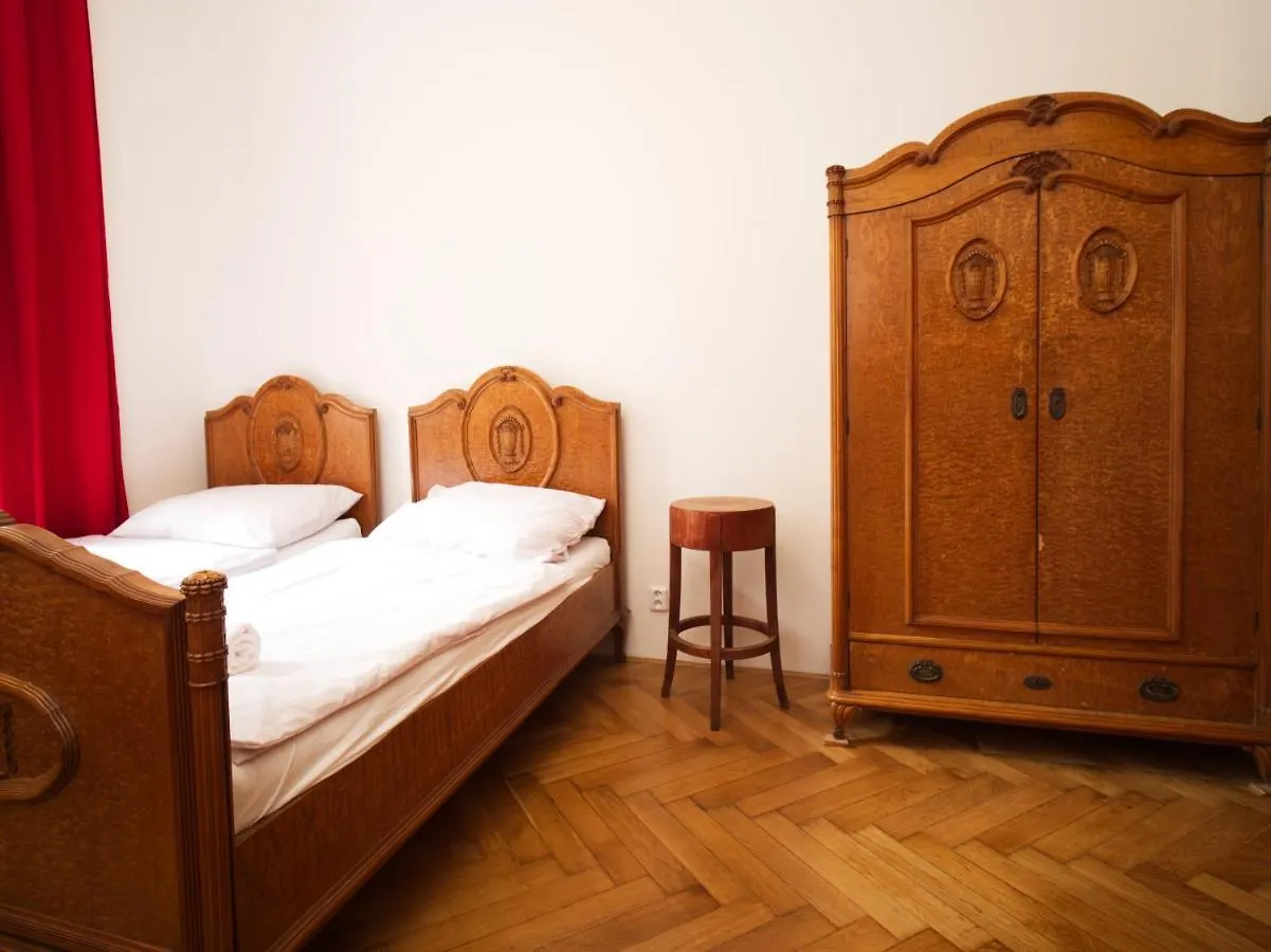 Capsule Hostel براغ
